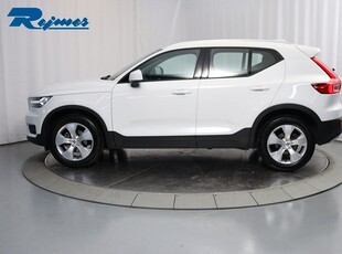 Volvo XC40 T2 FWD Momentum Advanced