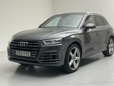 Audi Q5 55 TFSI e quattro (367hk)