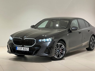 BMW 520d xDrive, M-Sport Pro, Harman Kardon, Drag, Värmare 2023, Sedan