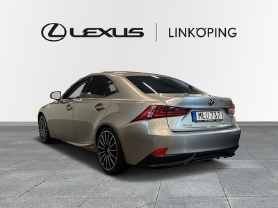 Lexus IS 300h Comfort PCS Motorvärmare