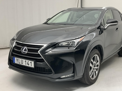 Lexus NX 300h AWD (181hk)