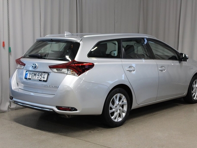 Toyota Auris Touring Sports Hybrid e-CVT Euro 6 136hk