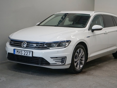 Volkswagen Passat GTE Plug-in 218hk P-Värmare Drag Kamera