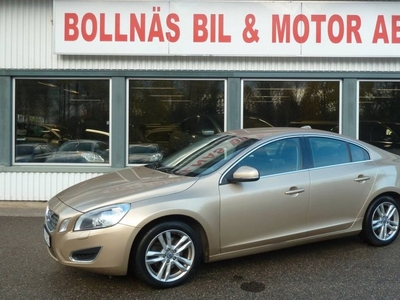 Volvo S602.0T Manuell, , 2011 Momentum 2011, Sedan