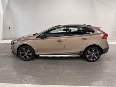 Volvo V40 Cross Country D4 177hk Summum Skinn Kamera 1-bruk