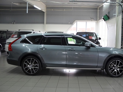 Volvo V90 Cross Country D4 AWD (190hk) Panorama 20