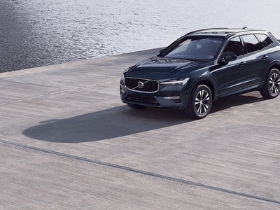 Volvo XC60B5 AWD Bensin Momentum 2022, SUV