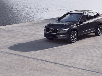 Volvo XC60B5 AWD Bensin Momentum 2022, SUV