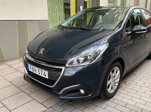 Peugeot 2085-dörrar 1.2 VTi Euro 6 Fullservad Låg-skatt 2017, Halvkombi