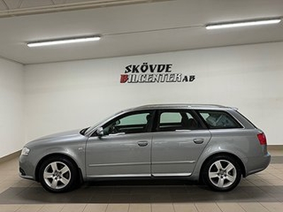 Audi A4 Avant 2.0 TDI Quattro/S-Line/1-Ägare/Nyservad/Dragkr