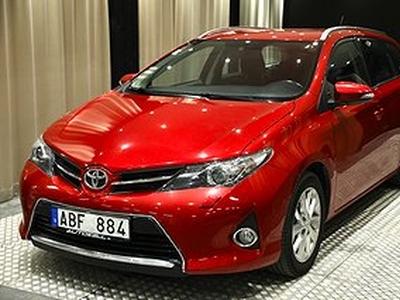 Toyota Auris Touring Sports 2.0D Drag Backkamera Välutrustad