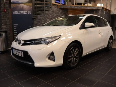 Toyota Auris1.6 Valvematic Multidrive S Euro 5 2015, Halvkombi