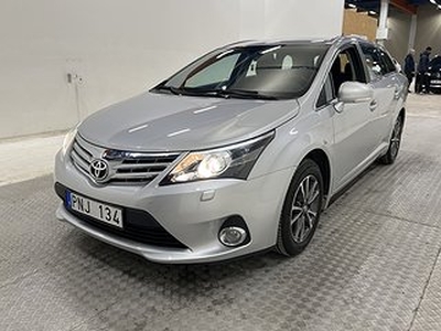 Toyota Avensis Valvematic 147hk Värmare Kamera Drag Välserv