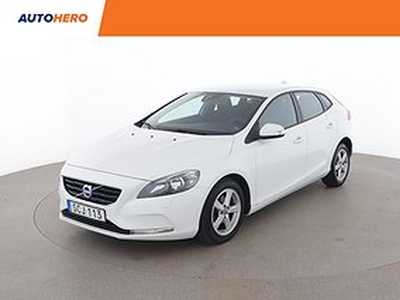 Volvo V40 D2 Kinetic *BLACK WEEK* / Värmare, Bluetooth, PDC