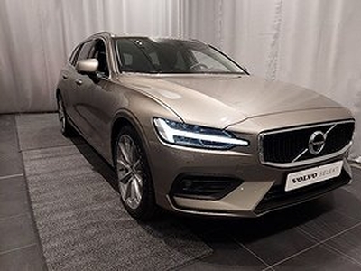 Volvo V60 B4 Diesel Momentum Advanced, Drag, 360 kamera, Nav