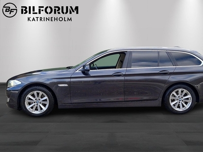 BMW 525 d xDrive Touring Steptronic 218 hk B-värm/Drag