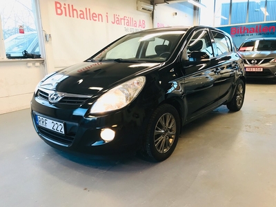 Hyundai i20 1.2 , bes , servad ,lågmil , kamkedja 77HK