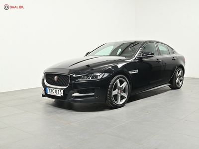 Jaguar XE 20t 200HK R-SPORT BVÄRM NAVIGATOR KAMERA