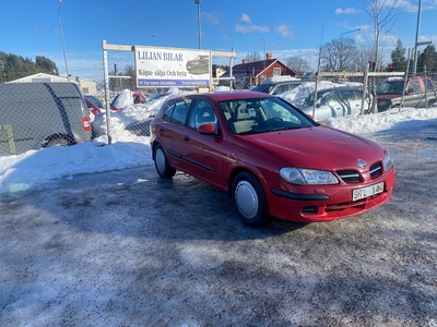 Nissan Almera 5-dörrar 1.5