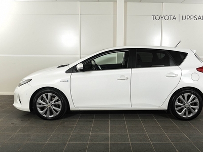 Toyota Auris 1.8 Elhybrid Executive Skyview Skinn