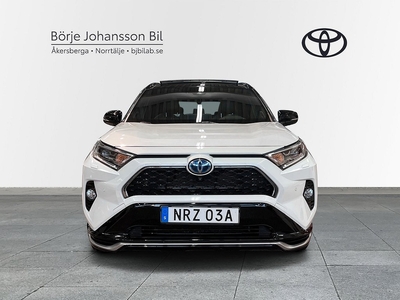 Toyota RAV4 Laddhybrid Style Premiumpkt JBL Glastak V-hjul Ingår!