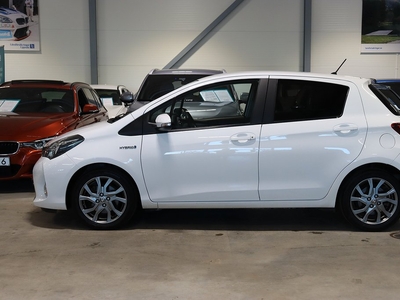 Toyota Yaris Hybrid Active e-CVT Backkamera/Motorv/LED