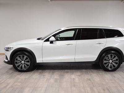 Volvo V60 Cross Country D4 AWD Pro Edition