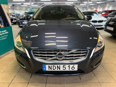 Volvo V60 D3 (136hk) Momentum*1000kr/mån*SKin*