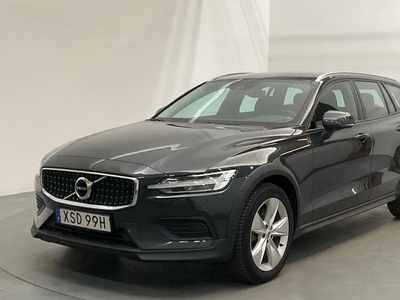 Volvo V60 D4 Cross Country AWD (190hk)