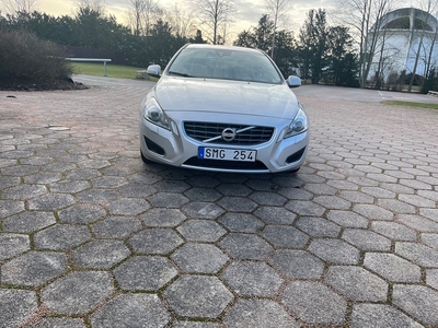 Volvo V60 D4,Automat,Euro 5, Ny Kamrem