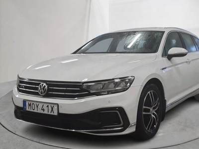 VW Passat 1.4 GTE Sportscombi (218hk)