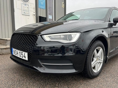 Audi A31,2 TFSI Sportback PDC Bra utrustad 2015, Halvkombi