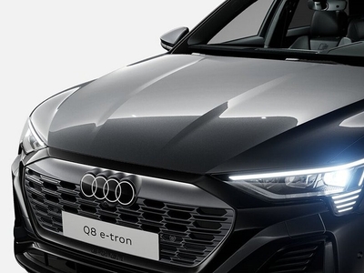 Audi Q8 55 e-tron quattro S-line Selection