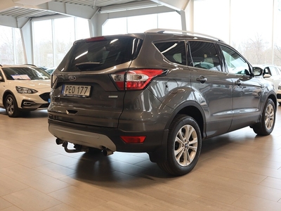 Ford Kuga Titanium 1.5T EcoBoost 150hk *Drag*