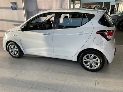 Hyundai i10 1.0 blue Rattvärme, Låga mil.