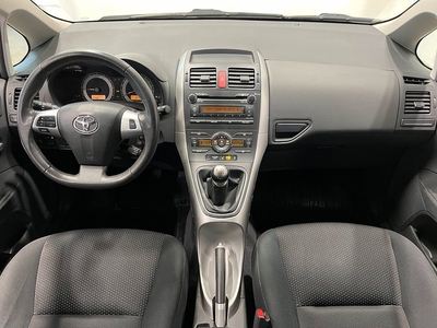 Toyota Auris 1.6 Lågmilare Drag M-värm 132 hk