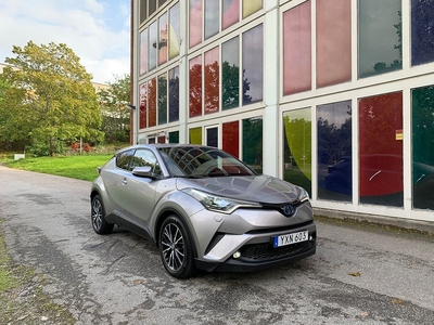 Toyota C-HR Hybrid CVT 1 ägare GPS Kamera Executive Skinn JBL