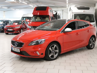 Volvo V40 D3 150hk R-Design Panorama Euro 6 Årsskatt 1103kr