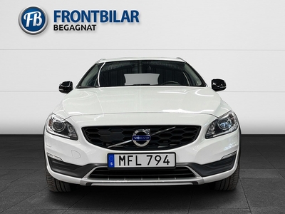 Volvo V60 Cross Country D4/AWD/Momentum/B-kamera/Värmare/Blis