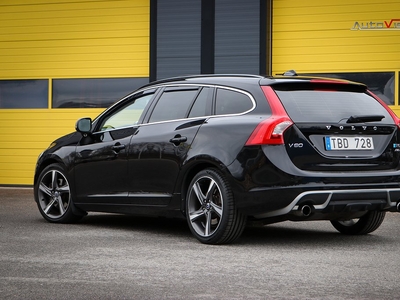 Volvo V60 T6 Polestar AWD 329hk R-Design | Navi | Drag