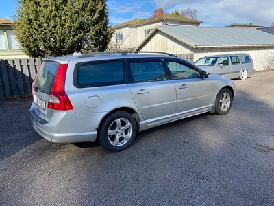 Volvo V70 D5 Momentum Euro 4 byte/avbet 764kr/mån