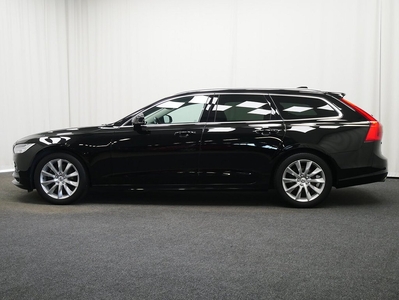 Volvo V90 D4 Momentum Edition