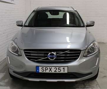 Volvo XC60 D5 AWD Geartronic Summum Euro 5&Pano B-kamer Drag