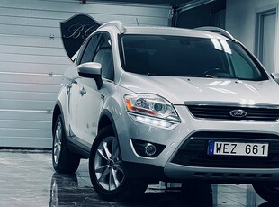 Ford Kuga 2.0 TDCi AWD Titaniu|Nyservad|Nybesik|Drag|Värmare