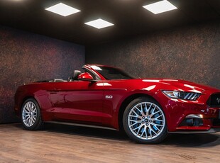 Ford Mustang GT 5.0 V8 421hk Convertible | Sv-Såld | 380 Mil