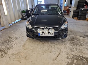 Hyundai i30 1.6 CRDi 11000 Mil Få ägare Bes. Superfin