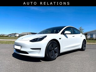 Tesla Model 3 LONG RANGE AWD 441Hk FACELIFT MOMS SvSåld 1Äga