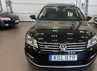 Volkswagen Passat 2.0 TDI R-LINE PANORAMA D-VÄRMARE 4Motion