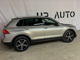 Volkswagen Tiguan 2.0TDI 4M Cockpit Drag D-värm Kamera