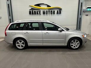 Volvo V50 D5 Summum Euro 4 | Skinn | Drag | Blåtand | Navi